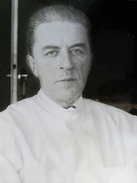 prof. Tadeusz Sokołowski zdjęcie biało-czarne prof. Tadeusz Sokołowski